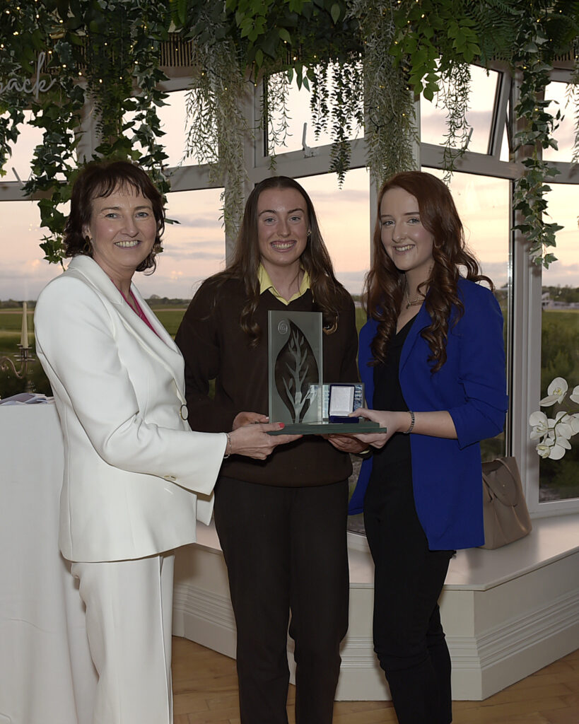 DEPUTY PRINCIPAL<br />
Marguerite Linnane
