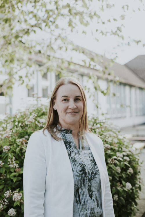 DEPUTY PRINCIPAL<br />
Marguerite Linnane